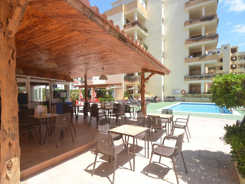 Apartamentos Arlanza - Only Adults, Playa den Bossa ...