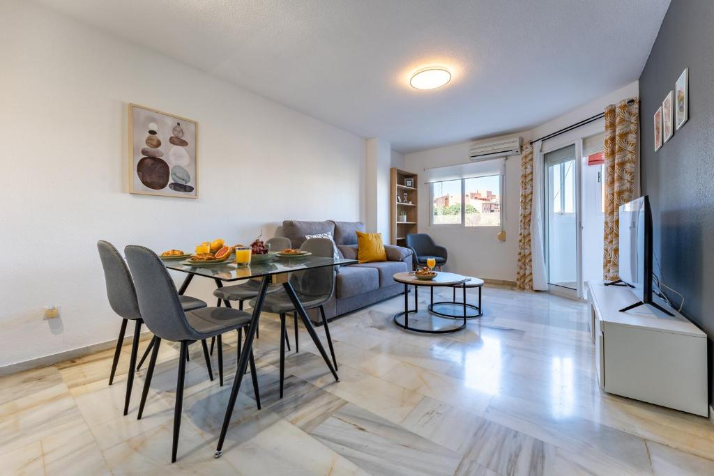Gallery image of CT 245 - Faro's Arroyo de la Miel Apartment - Cuddly Nest for 2 in Arroyo de la Miel