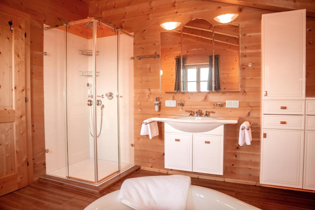 Koupelna v ubytování Chalet im Grünen in Seenähe