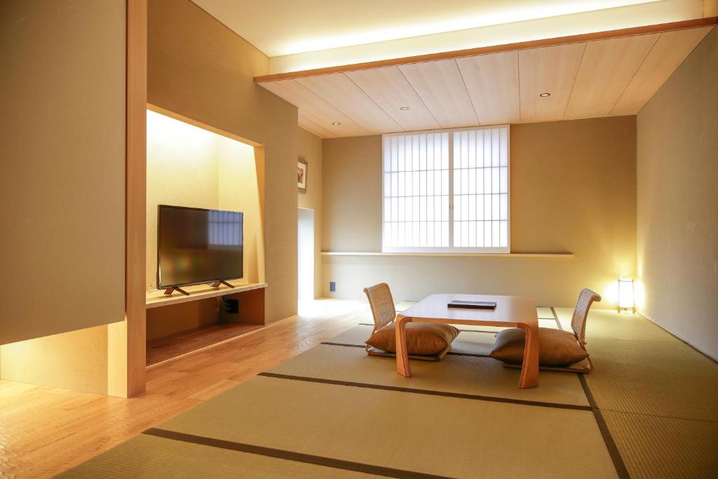 Kaminarimon Ryokan 6