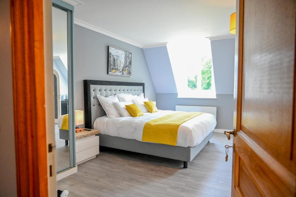 La Fontaine Dort - King Room With Pool View