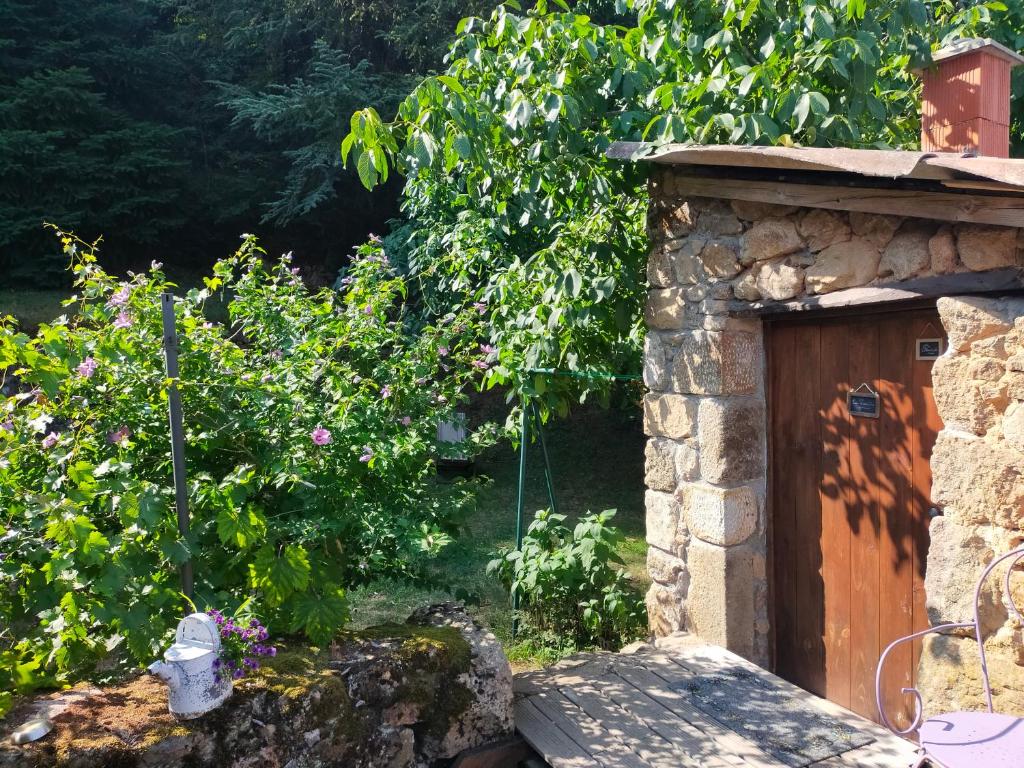 Zahrada ubytování Gites de Fouard "La Pranièra"