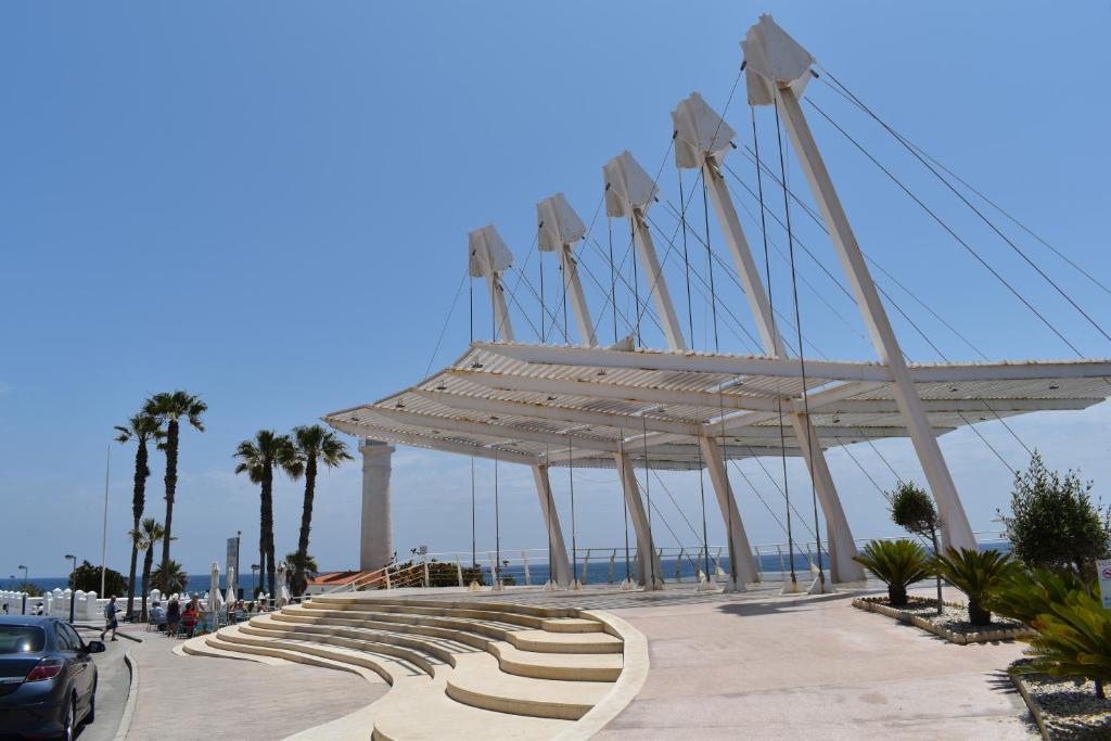 Zdjęcie z galerii obiektu Fantastic studio - beachfront w mieście Torrox