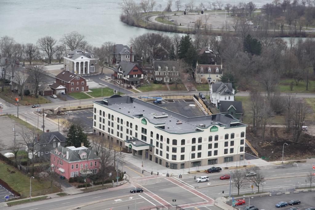 Letecký snímek ubytování Wingate by Wyndham Niagara Falls