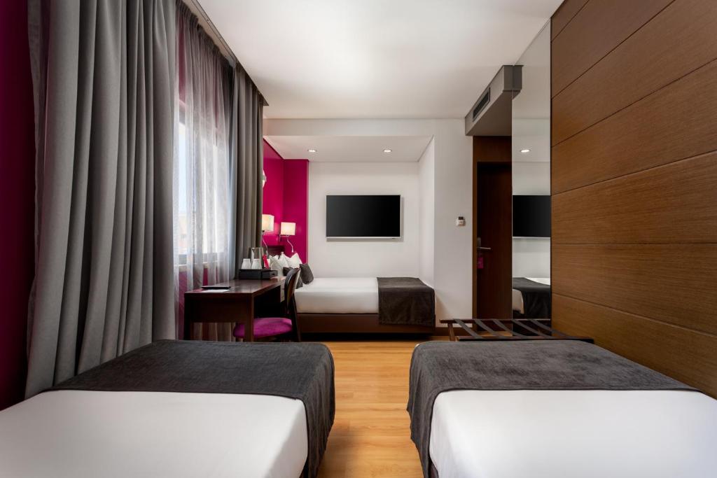 
Standard Family Room
