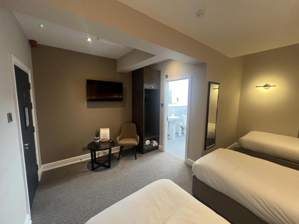 Fenwick Sunrise Hotel - Resim 13