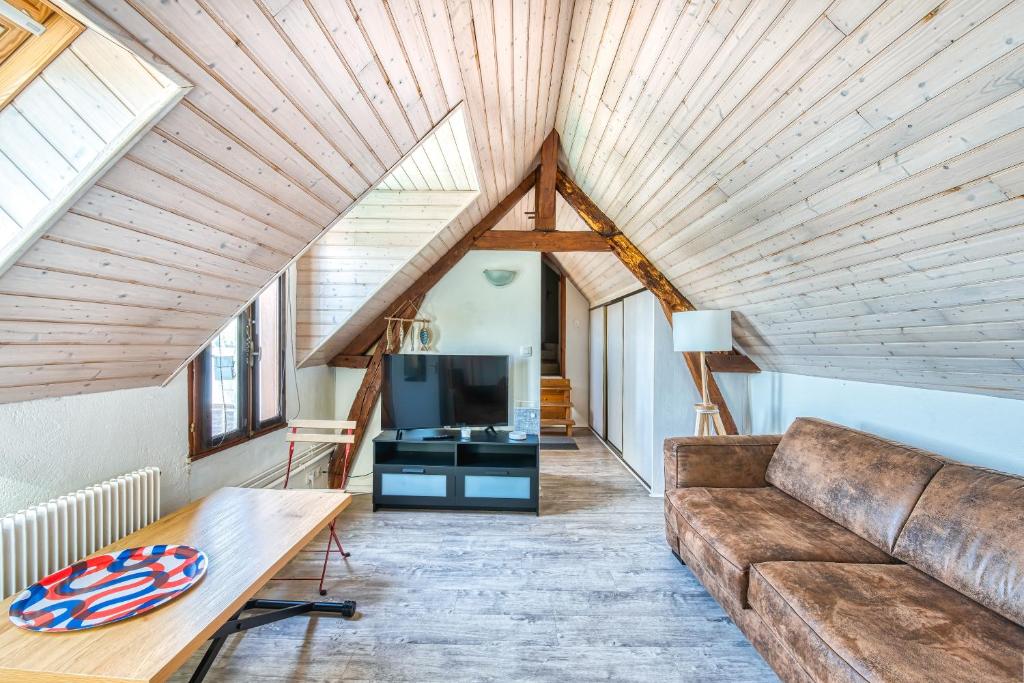 Beau STUDIO vue LOIRE - Housity
