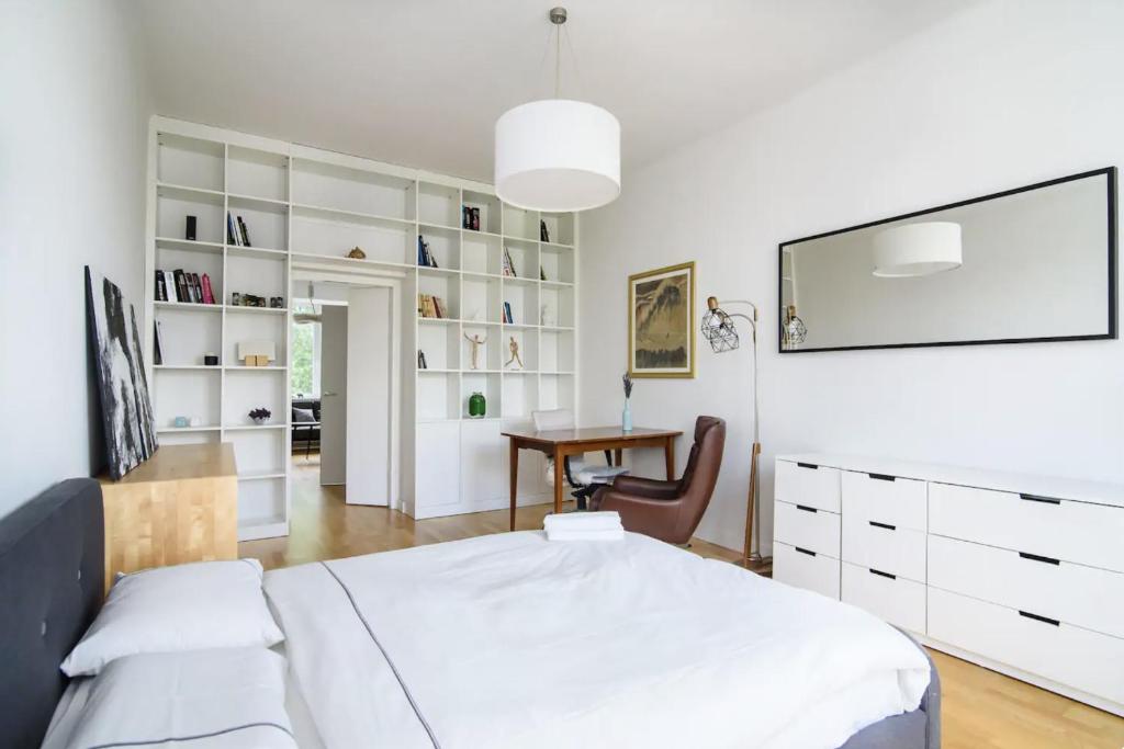 Charming Apartment with Great Location by URBAN RENT, Vilna (precios