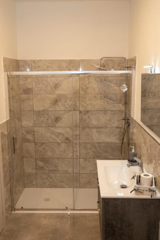 Exclusive - Chambre Quadruple Avec Douche
