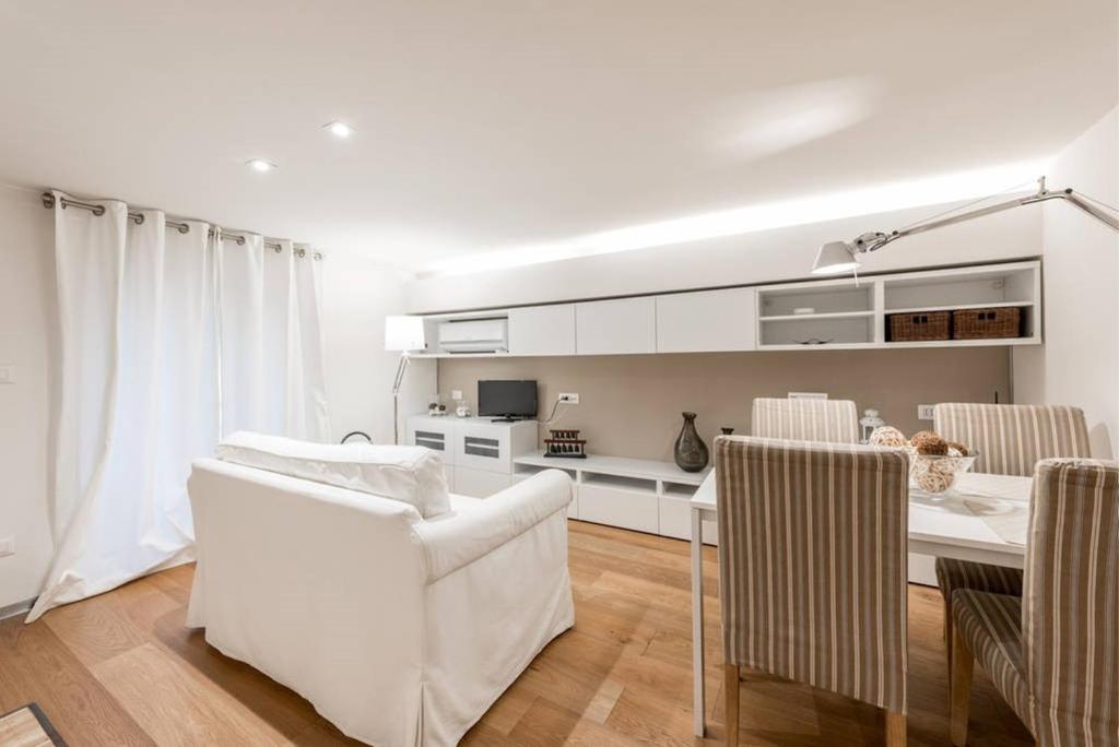 Artist Loft House - 9