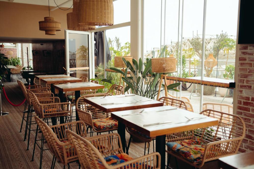 Restavracija oz. druge možnosti za prehrano v nastanitvi ONOMO Hotel Rabat Terminus