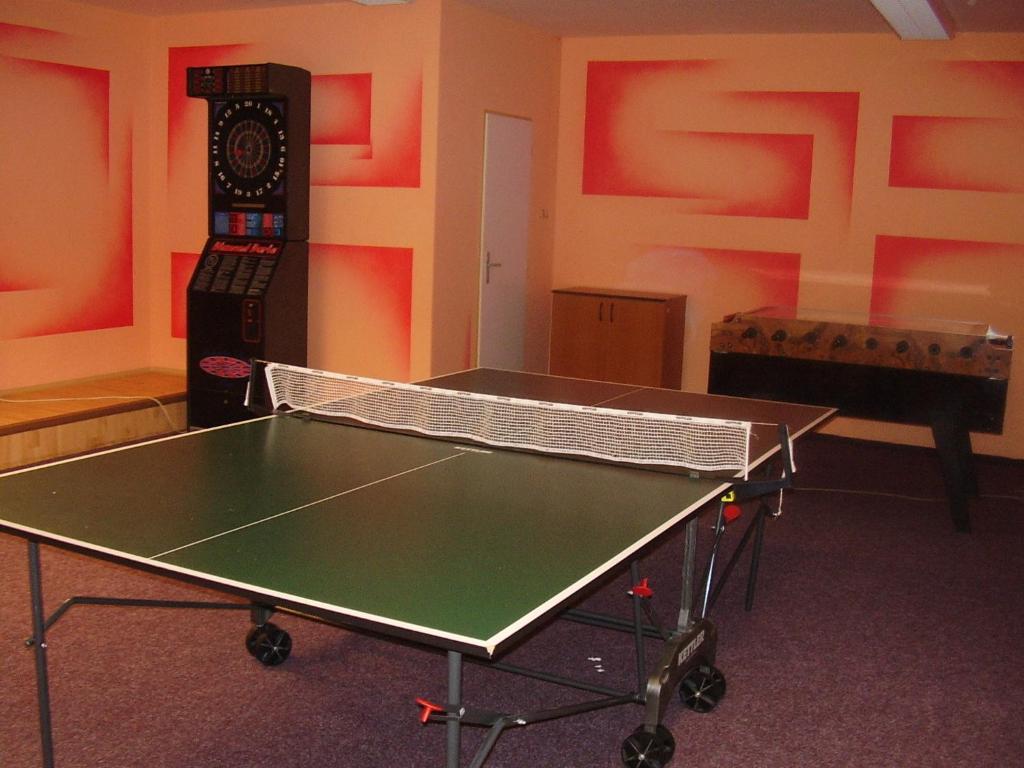Stolní tenis v ubytování Apartmán Ramzová 27 nebo okolí