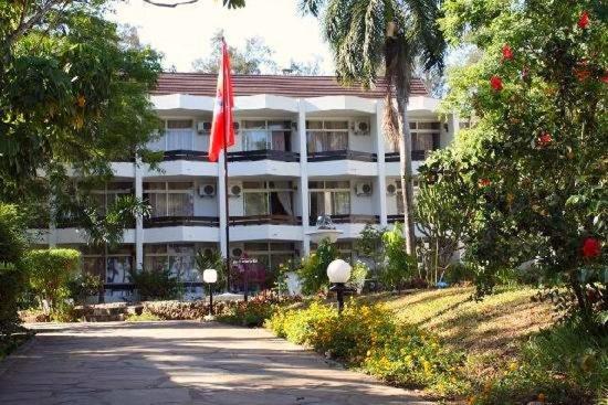 Zahrada ubytování Kenya Bay Beach Hotel