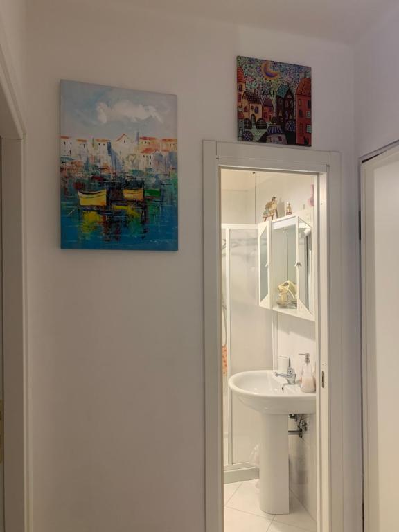 Phòng tắm tại Casa Girasole Sanremo centro