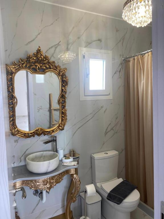 Kúpeľňa v ubytovaní Mykonos Secret Spot
