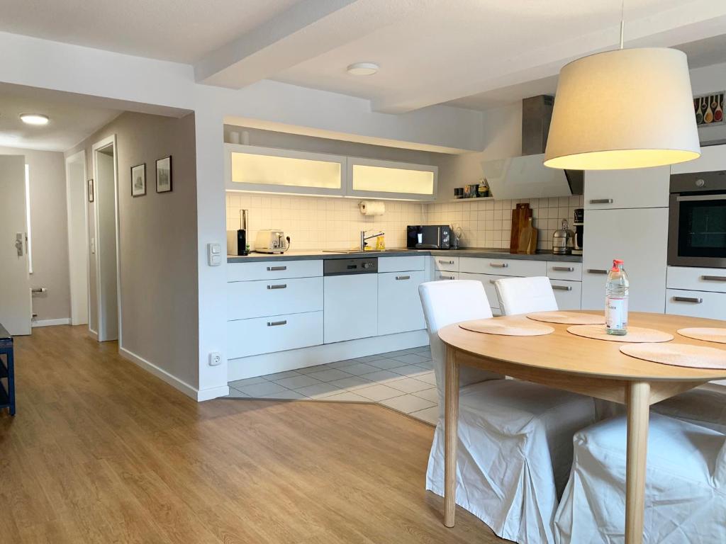 Kuchyň nebo kuchyňský kout v ubytování Ferienwohnung am Südwall All INCLUSIVE