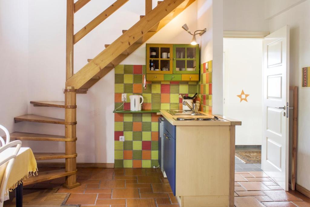 Kuchyň nebo kuchyňský kout v ubytování Estrela do Atlântico