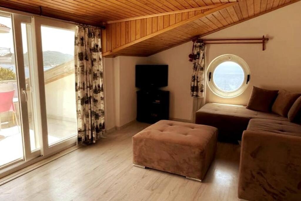 Ozy Apart Center / Can-Penthouse