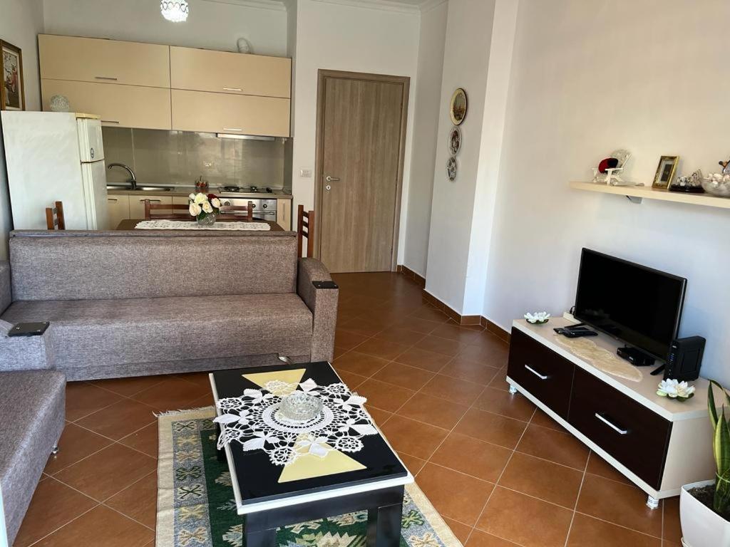 Amal Vlora Apartament - Image 9