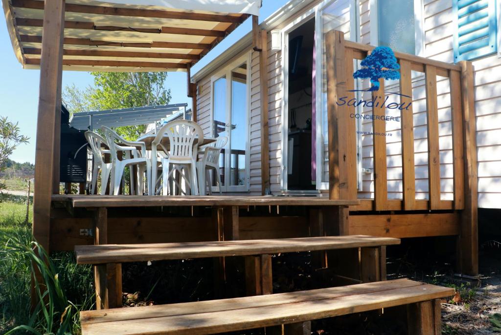 Balkón nebo terasa v ubytování Mobilhome Côté mer - 3 Chambres - Climatisé - TV