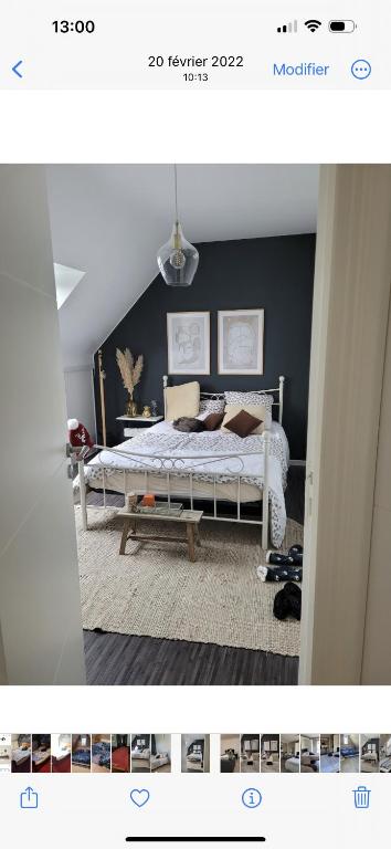 Posteľ alebo postele v izbe v ubytovaní Chambre chez particulier 10mn du circuit