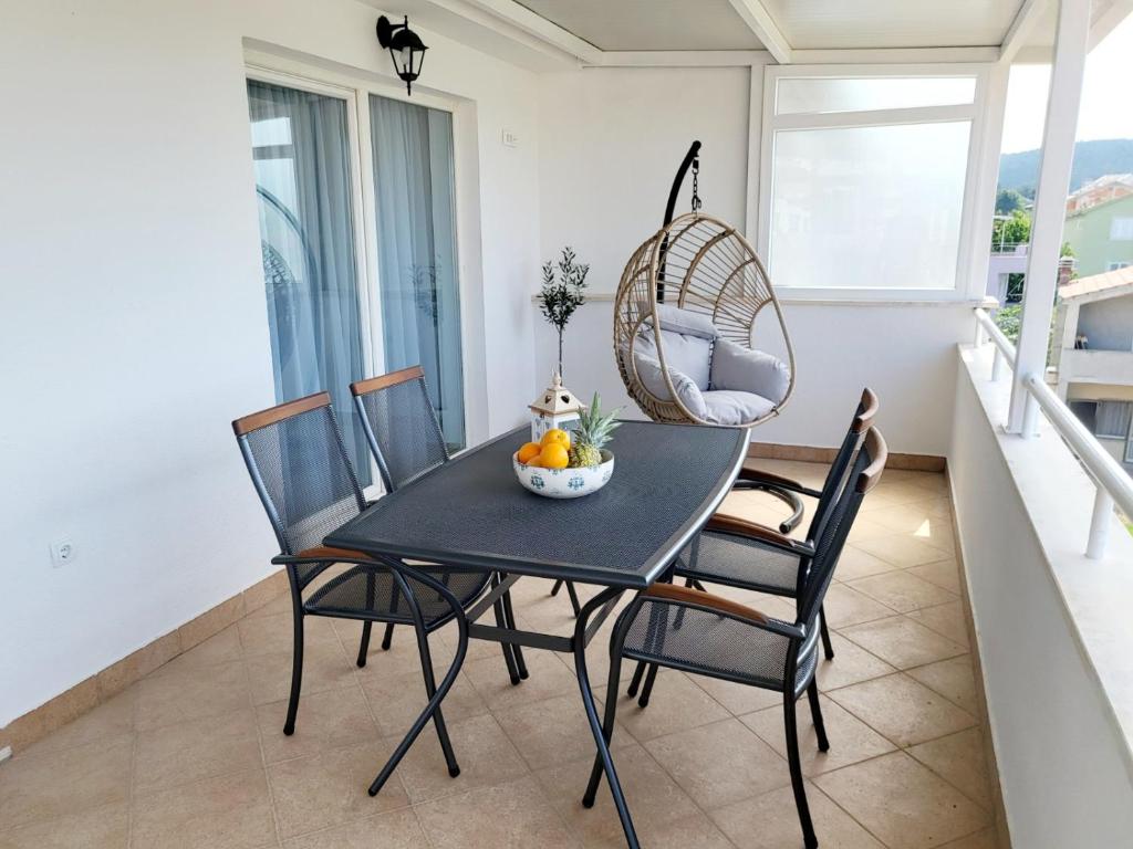Posezení v ubytování SPLIT VIEW 2 Bedrooms LUXURY APARTMAN 90 m2