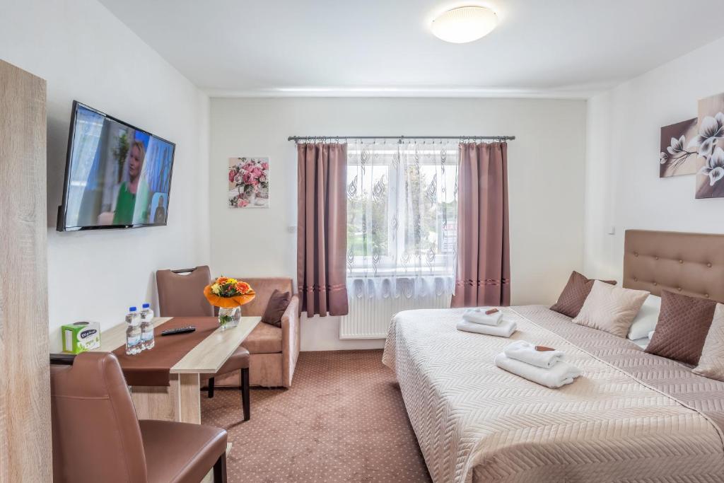 Elendris - Ubytování u kostela - 15