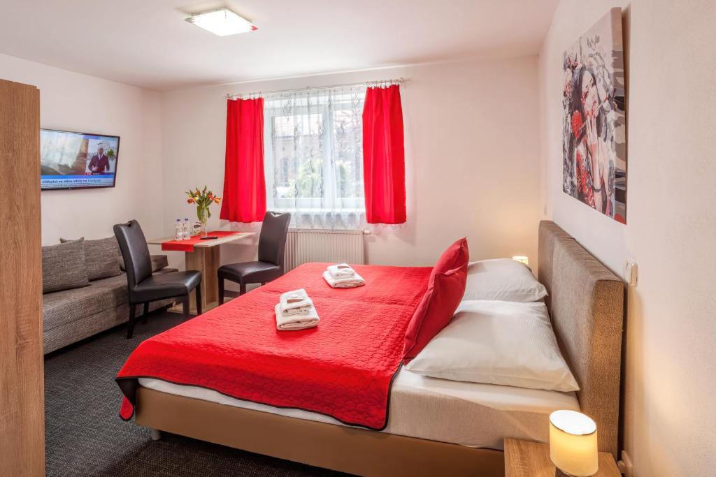 Elendris - Ubytování u kostela - 11