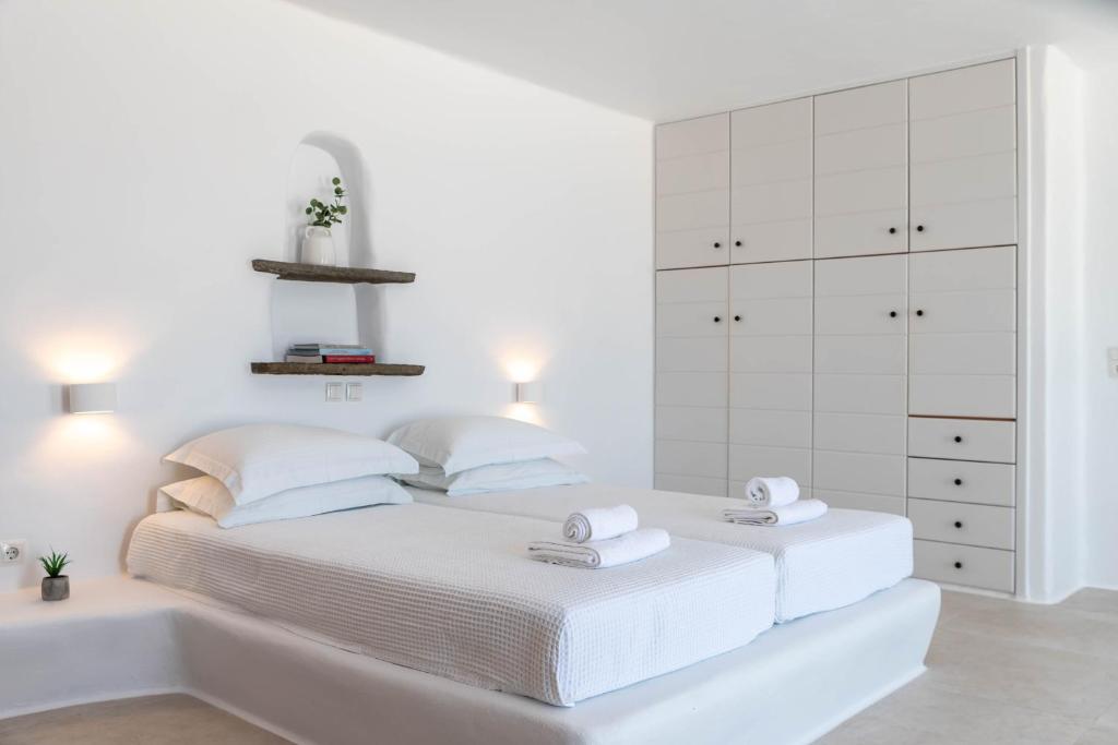 Cavos - Studio With Sea View And Balcony (2 Adults)
