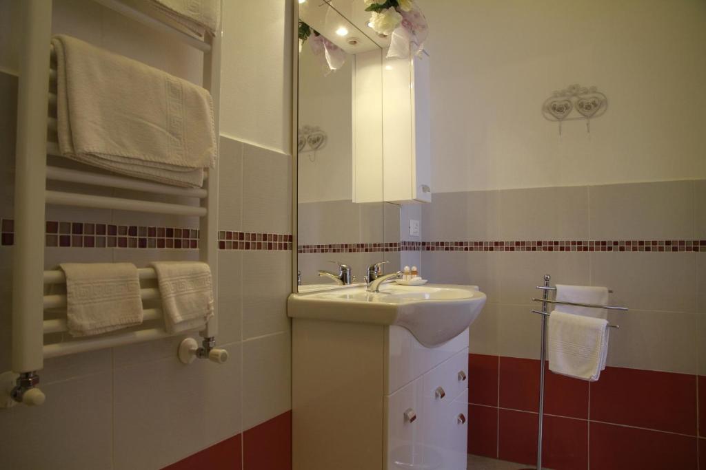 La Mimosa - Appartement Met één Slaapkamer Met Balkon