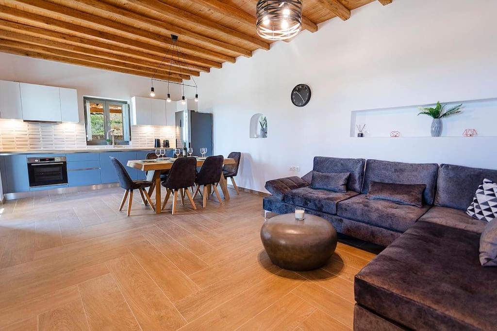 Posezení v ubytování SeaeyeVillas 1