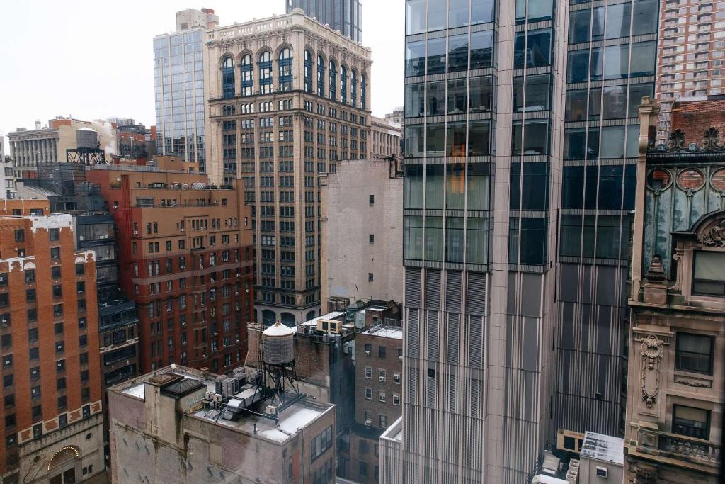 Nespecifikovaný výhled na destinaci New York nebo výhled na město při pohledu z hotelu
