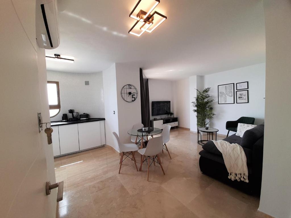 First Line Las Arenas Apartment P Benidorm, Benidorm ...