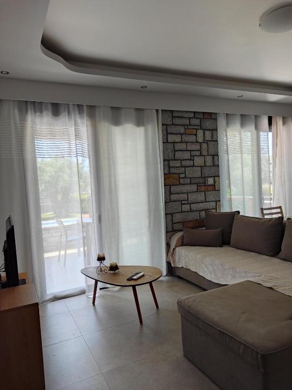 Część wypoczynkowa w obiekcie Iris Villas Complex