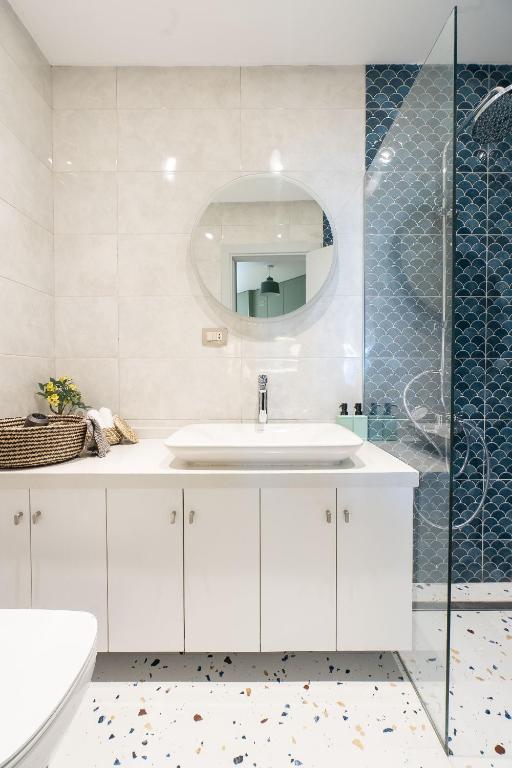 Koupelna v ubytování Nabeel Homes - Designer Seaview Condo - 208