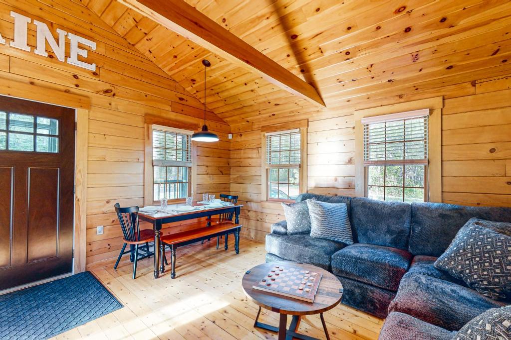 Lincolnville Hideaway Cabin B, Lincolnville (updated prices 2024)
