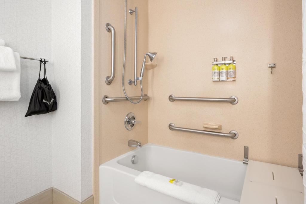 Holiday Inn Express Hotel & Suites Marysville, an IHG Hotel - Room King Estándar Con Movilidad Accesible