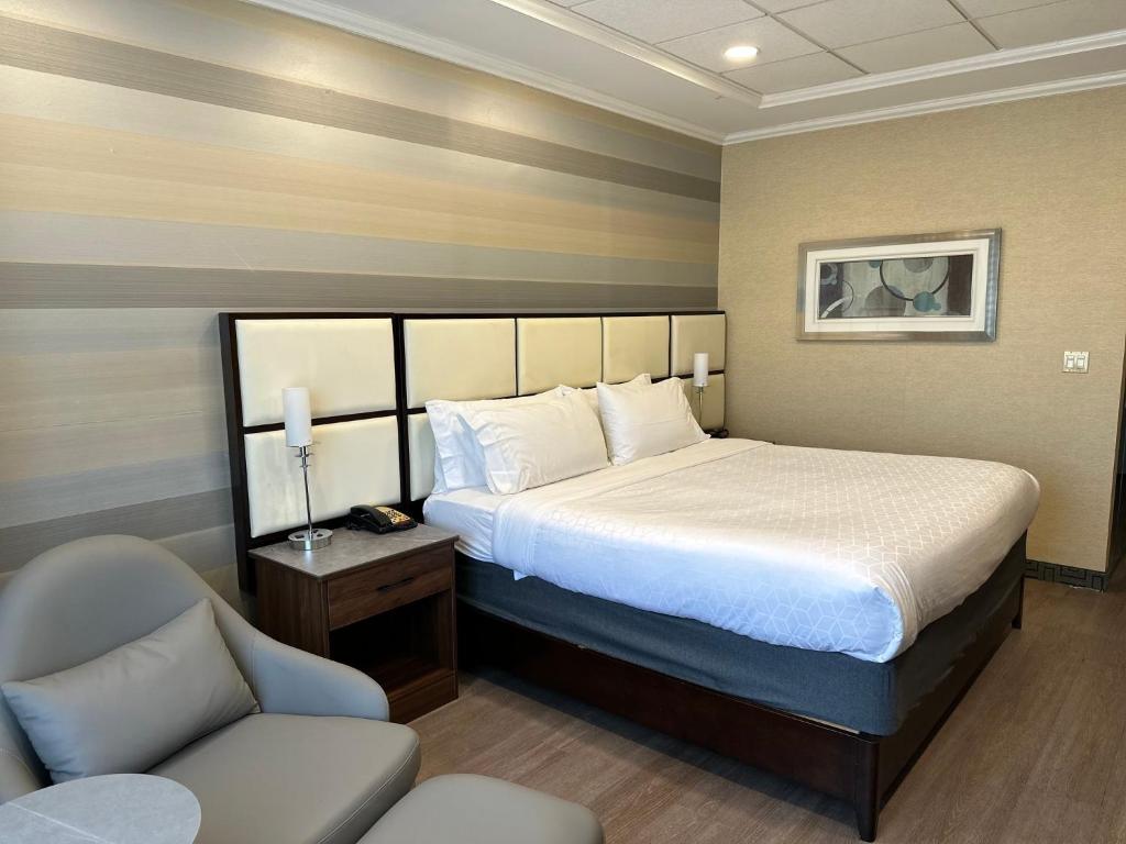 Postel nebo postele na pokoji v ubytování Holiday Inn Plainview-Long Island by IHG