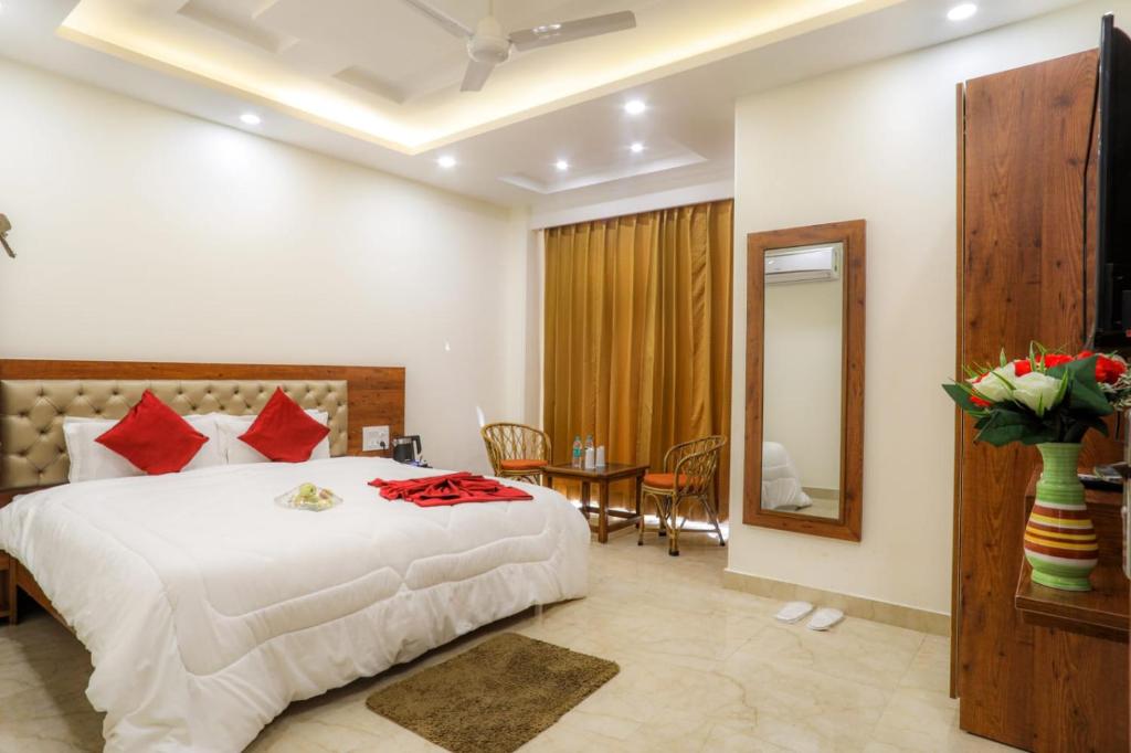 Hotel Dhakad Gold - Tapovan, Rishikesh - Standard -Doppelzimmer