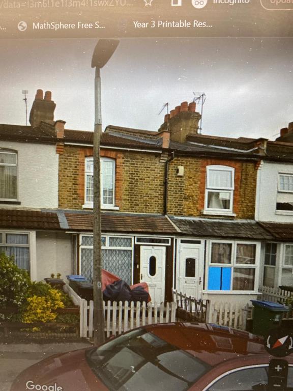 Watford rental, Watford (updated prices 2024)