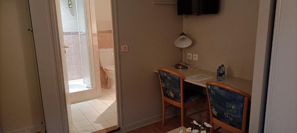 Koupelna v ubytování Logis Hotel Grangier