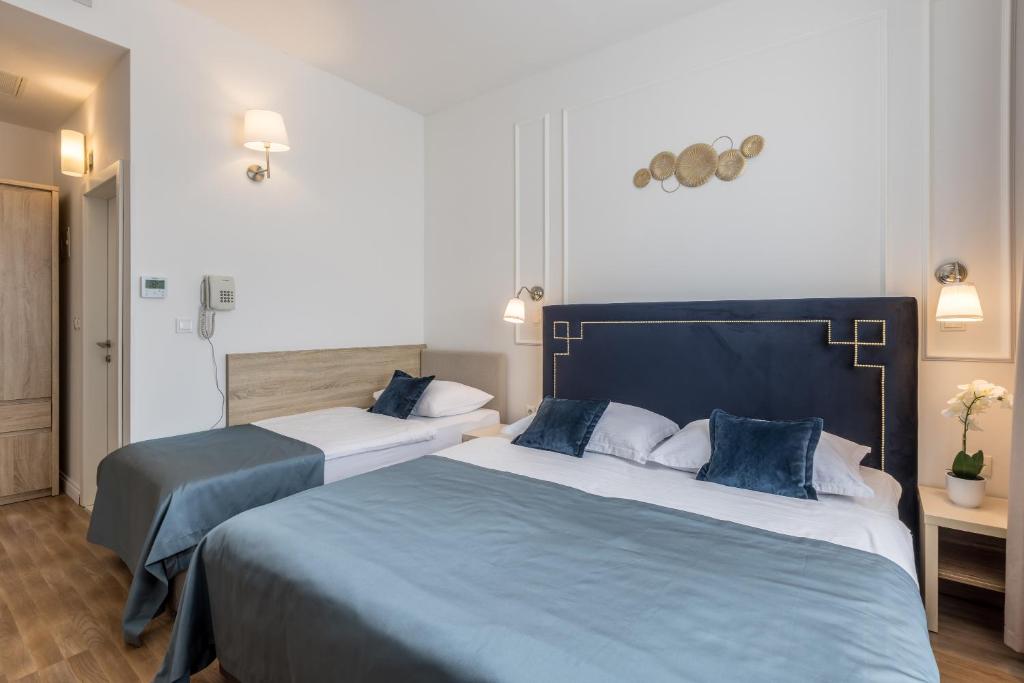 Annex building of Art Hotel - Resim 14