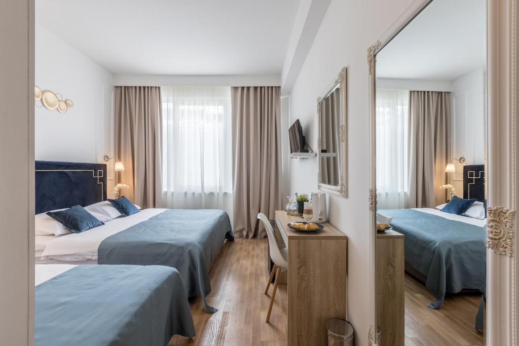 Annex building of Art Hotel - Resim 16