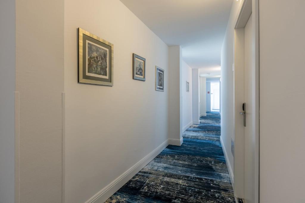 Annex building of Art Hotel - Resim 23