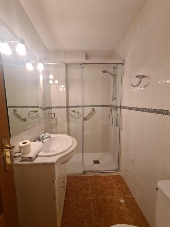 Apartamento Edificio Piscis Benidorm 4, Benidorm – Precios ...