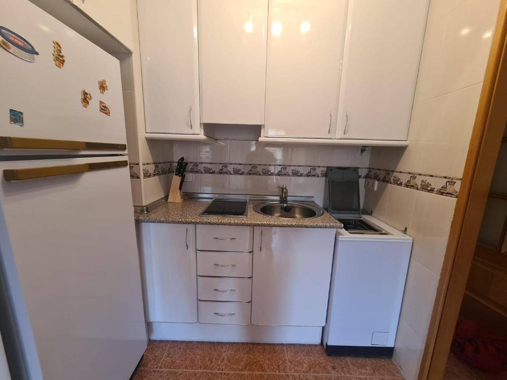 Apartamento Edificio Piscis Benidorm 4, Benidorm – Precios ...