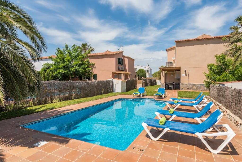 Basen w obiekcie Villa Judith En Menorca lub w pobliżu