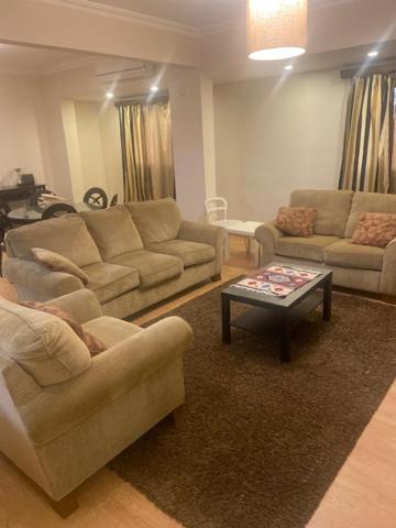 Maadi apartment 2 bad room walk to coffee