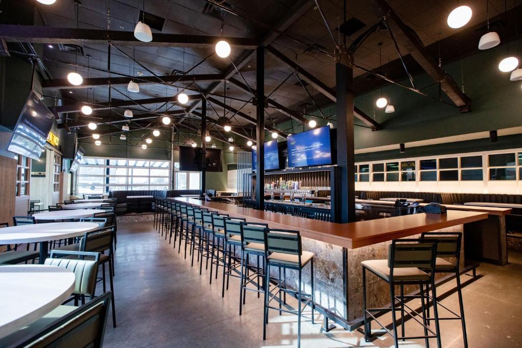 Four Points by Sheraton Edmonton Gateway