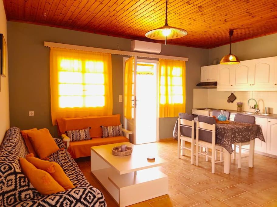 Posezení v ubytování Seaside Escape Apartment